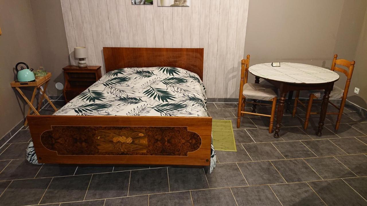 Les Chambres Du Relais Liettres Buitenkant foto